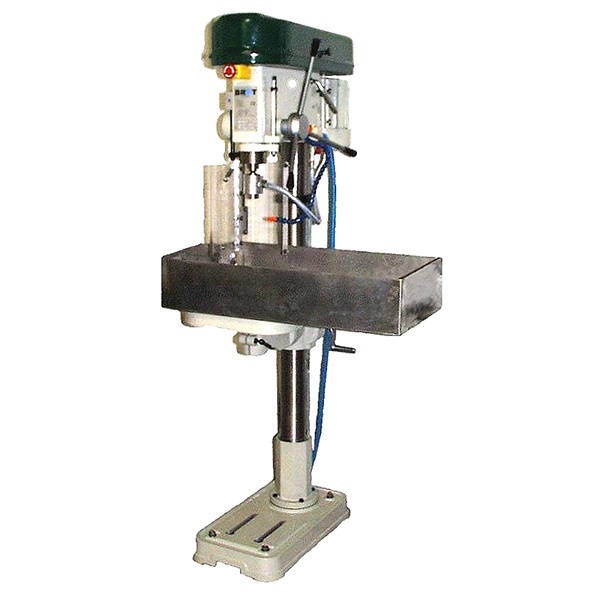 岩石铸体钻床设备的图片