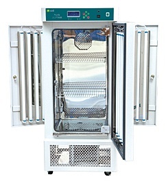 人工气候箱的图片