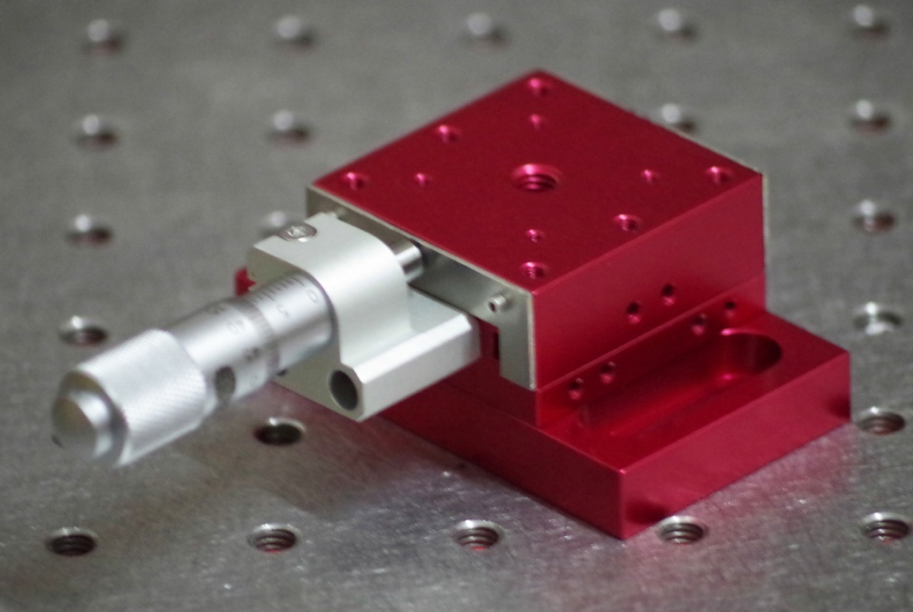 手动位移台13mm行程，微分头，中心驱动的图片