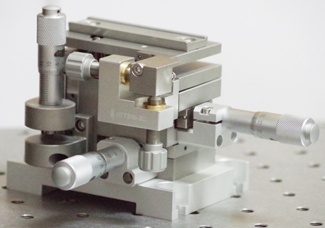 五维高精度光纤调整架（右手型）的图片