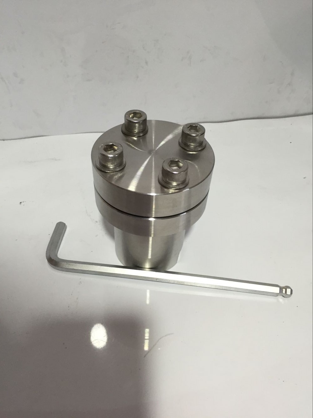 水热合成高温反应釜的图片