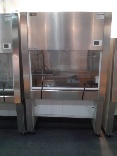 净化工作台的图片