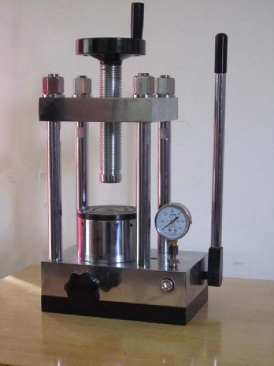 24吨粉末压片机的图片