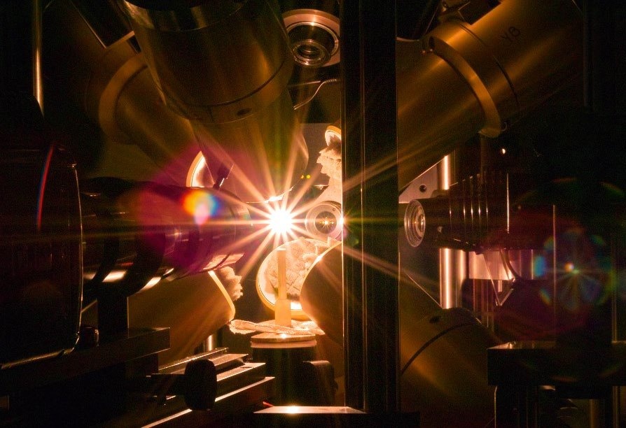 空中声悬浮炉装置的图片