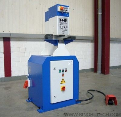 V弯试验机的图片