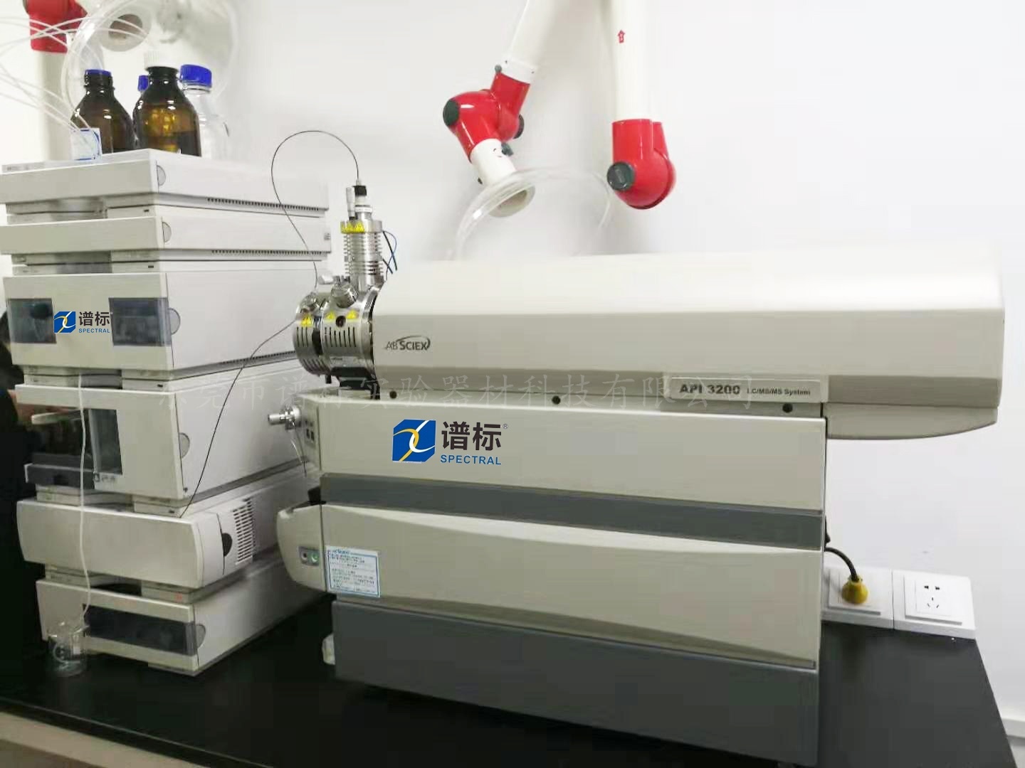 AB SCIEX二手LC-MS-MS API 3200三重四极杆串联质谱仪的图片