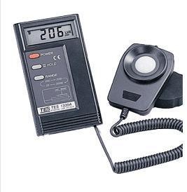 TES-1332A照度计(0.01～200000LUX)的图片