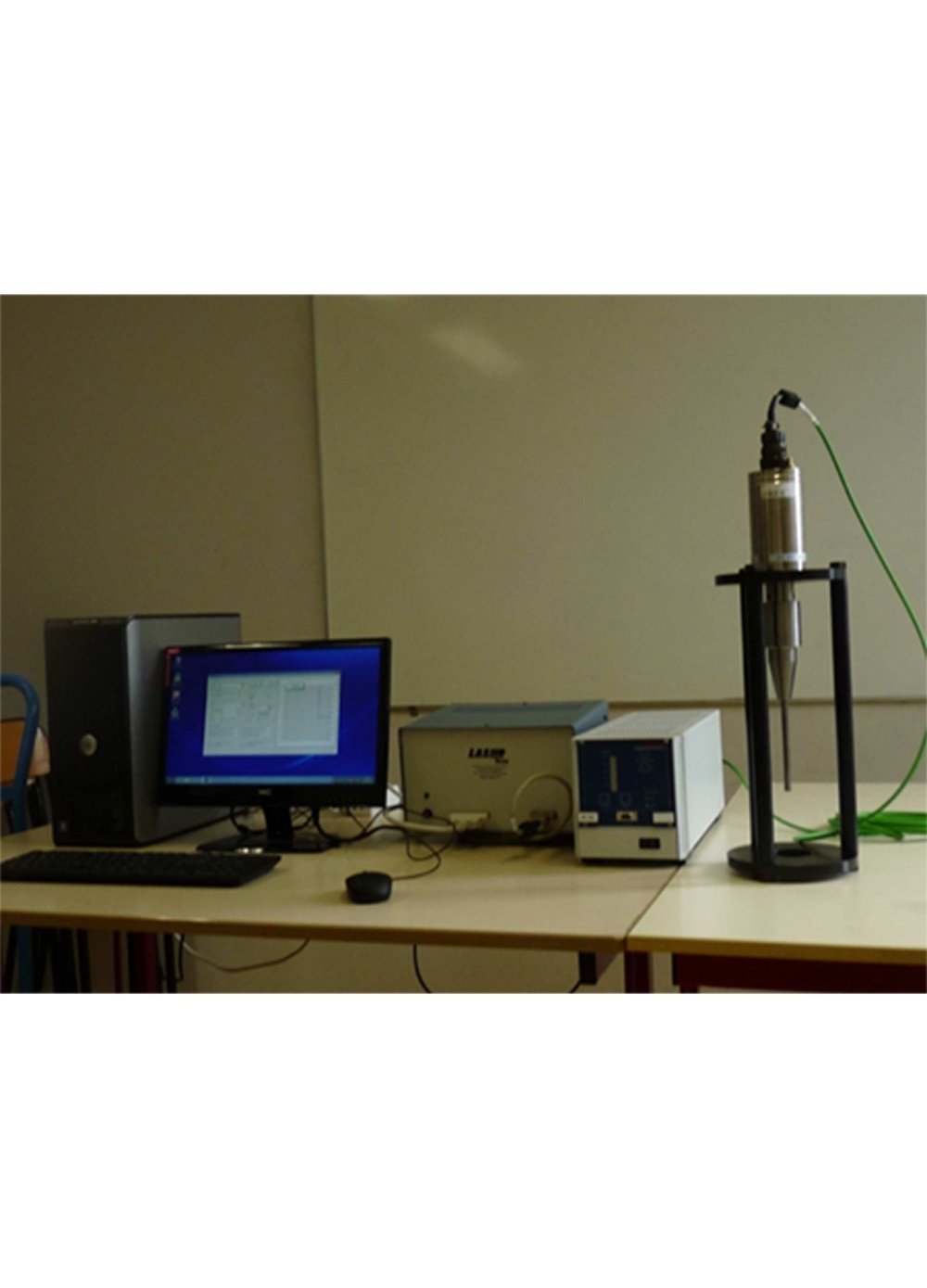 超声波疲劳试验机的图片