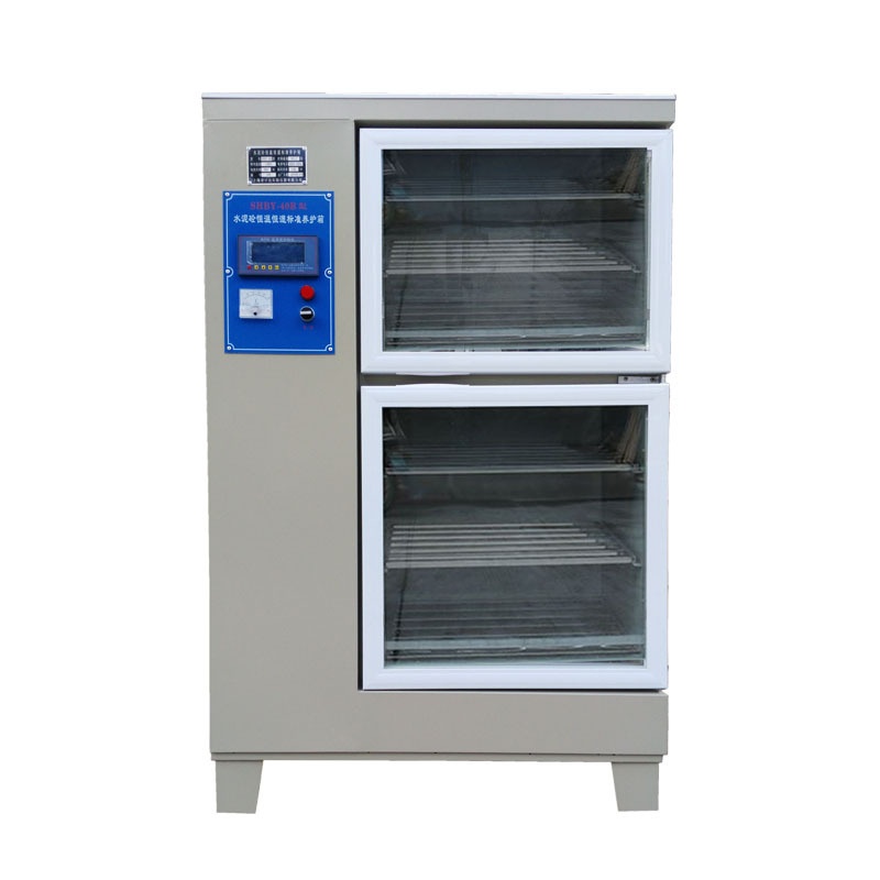 水泥砼恒温恒湿标准养护箱的图片