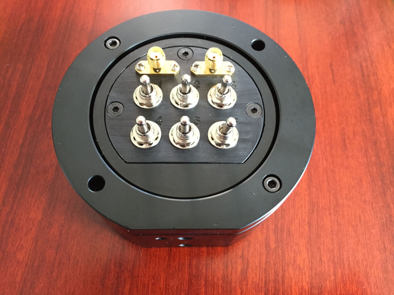 太阳能电池测试夹具的图片