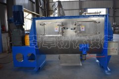 葡萄糖酸钙混合机，珊瑚粉卧式螺带混合机，自制研发。的图片