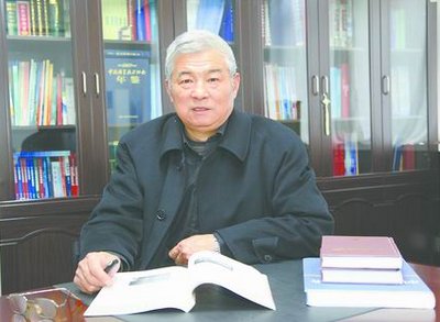 中国钽铌工业领军者——何季麟院士