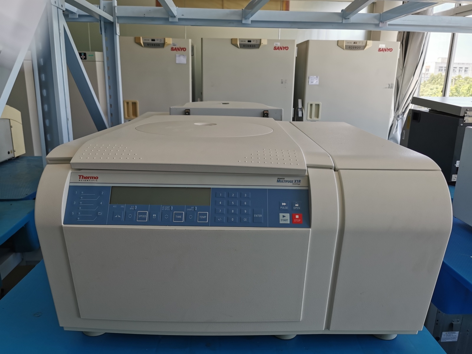 二手thermo常温离心机X1。的图片