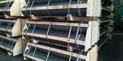Φ300mm-Φ700mm超高功率石墨电极的图片