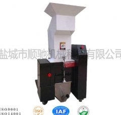 中速破碎机的图片