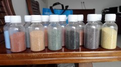 陶瓷烧结彩砂的图片