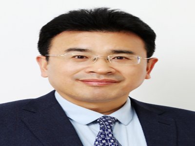 陈军院士：既仰望星空，又脚踏实地