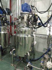 食品搅拌罐的图片