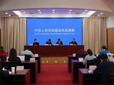 我国晶质石墨十年新增资源量为3.36亿吨