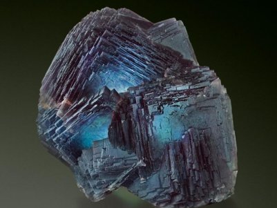 金石资源：2020年归母净利润同比增长7%，约为2.4亿元