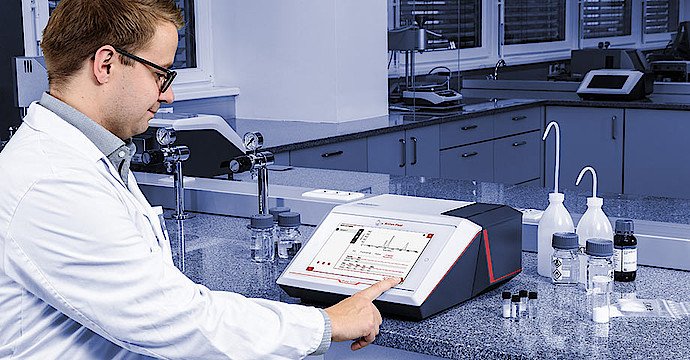 简单又安全–出色的用户指南和 1 级激光