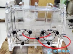 有机玻璃手套箱的图片