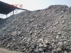 重晶石矿一的图片