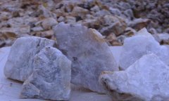 天然硫酸钡1的图片