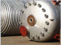 3000L真空不锈钢反应釜的图片