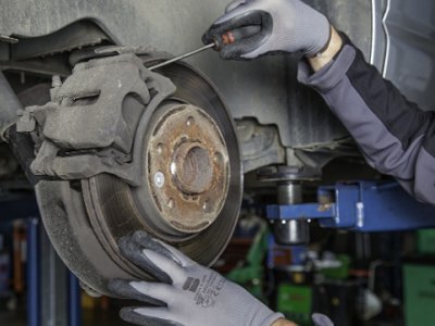 被陶瓷材料“全面武装”的汽车