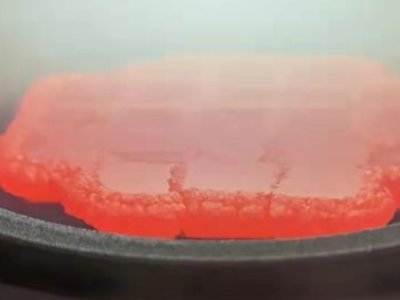 晶盛机电：全自动金刚石晶体生长炉研发成功