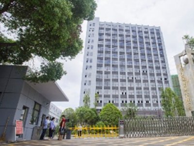 宏达电子：营收增长 43.23%，陶瓷电容成新的业绩增长点