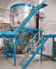 离心喷雾干燥机组的图片