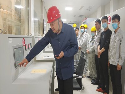 南召新广源新增六条超细重钙球磨生产线——“大珠小珠湿磨盘”