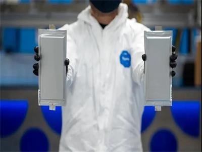  Solid Power新目标：年底前向宝马和福特运送首批固态电池单元