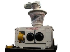 干法辊压造粒机的图片