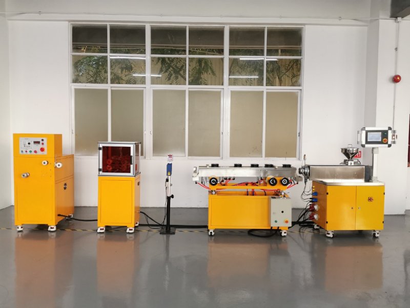 112619_841938_procont.jpg Lab 3D printer filament extruder.jpg