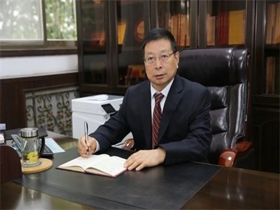 常俊标教授：靠“欺骗”新冠肺炎病毒，拿下全球专利！