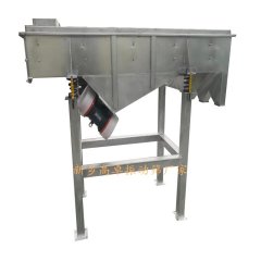 长方形振动筛的图片