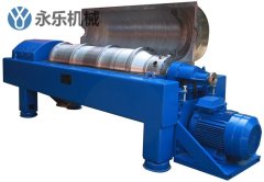 LW系列卧式螺旋卸料过滤式离心机的图片