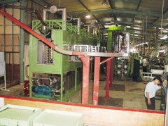 悬挂链单工位清洗机的图片