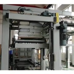 工业全自动高位码垛设备的图片