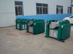 三辊研磨机的图片