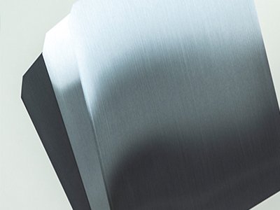 协鑫科技：首根超长单晶硅棒出炉年产400兆瓦CCZ设备及工艺开发项目批量生产