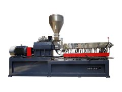 双螺杆塑料挤出机组的图片