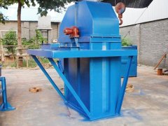 TD型斗式提升机的图片