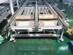 顶升移栽输送机的图片