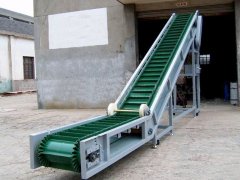 斜坡输送机的图片