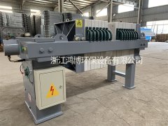 嵌入式压滤机的图片