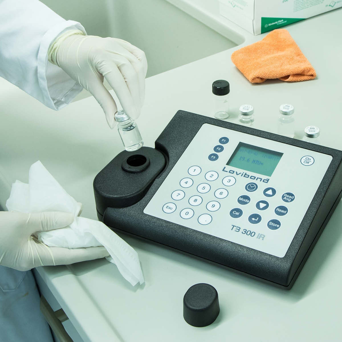 罗威邦TB300-IR微电脑多量程浊度测定仪ET76910的图片